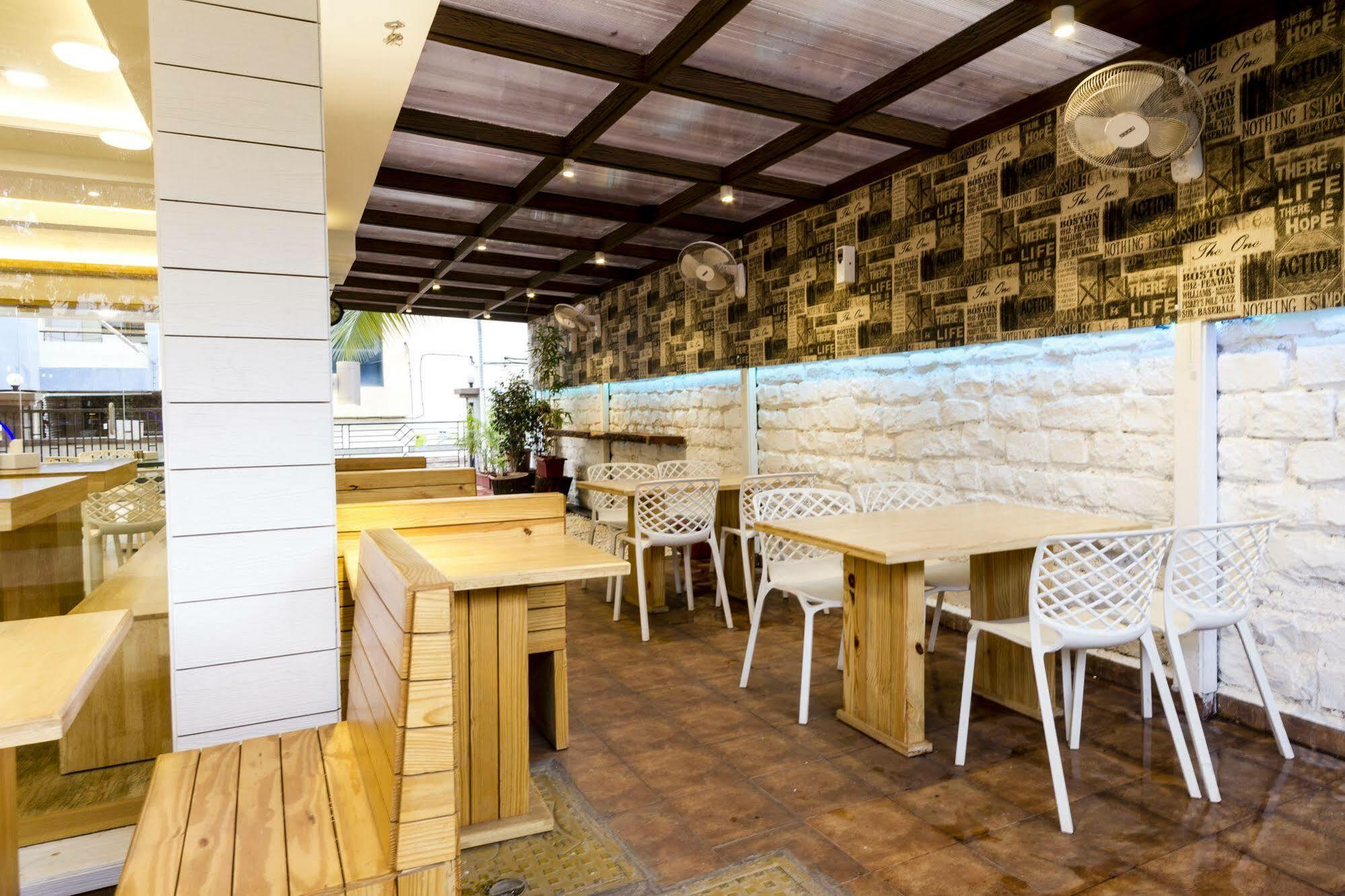 Fabhotel Imperio - Nr Baner Hill Pune Zewnętrze zdjęcie
