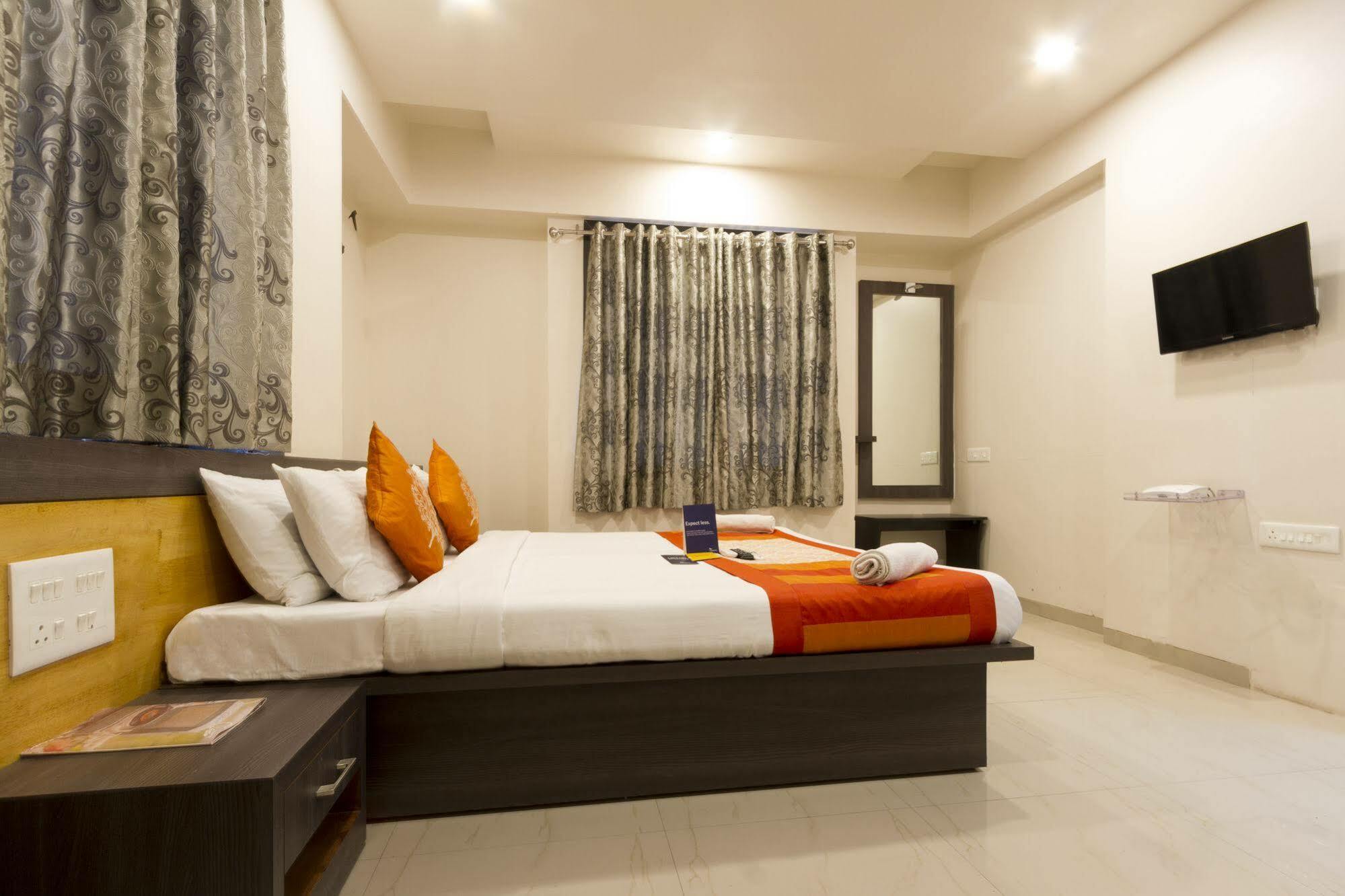 Fabhotel Imperio - Nr Baner Hill Pune Zewnętrze zdjęcie