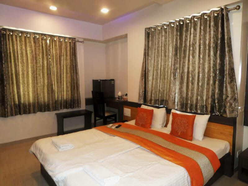 Fabhotel Imperio - Nr Baner Hill Pune Zewnętrze zdjęcie